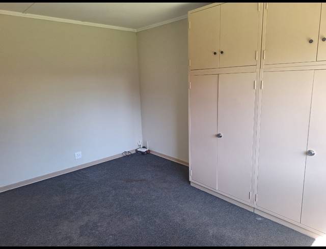 3 BEDROOM HOUSE FOR SALE IN VANDERBIJLPARK CE 2